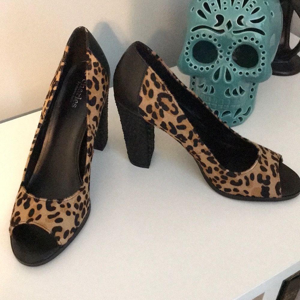 Charles David leopard print peep toe heels